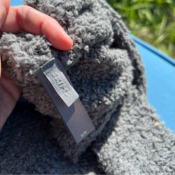 SKIMS Cozy Knit Tank (SIZE S/M) - Picture 3 of 4